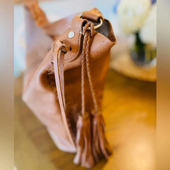 Isabella Fiore Vintage Hobo Cognac Leather Tassle Braided Stitching Detailed Bag - Picture 3 of 16